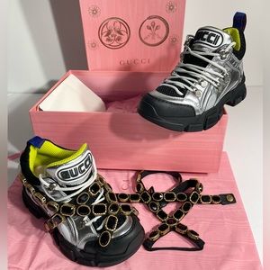 GUCCI  LIMITED EDITION FLASH TREK✨
